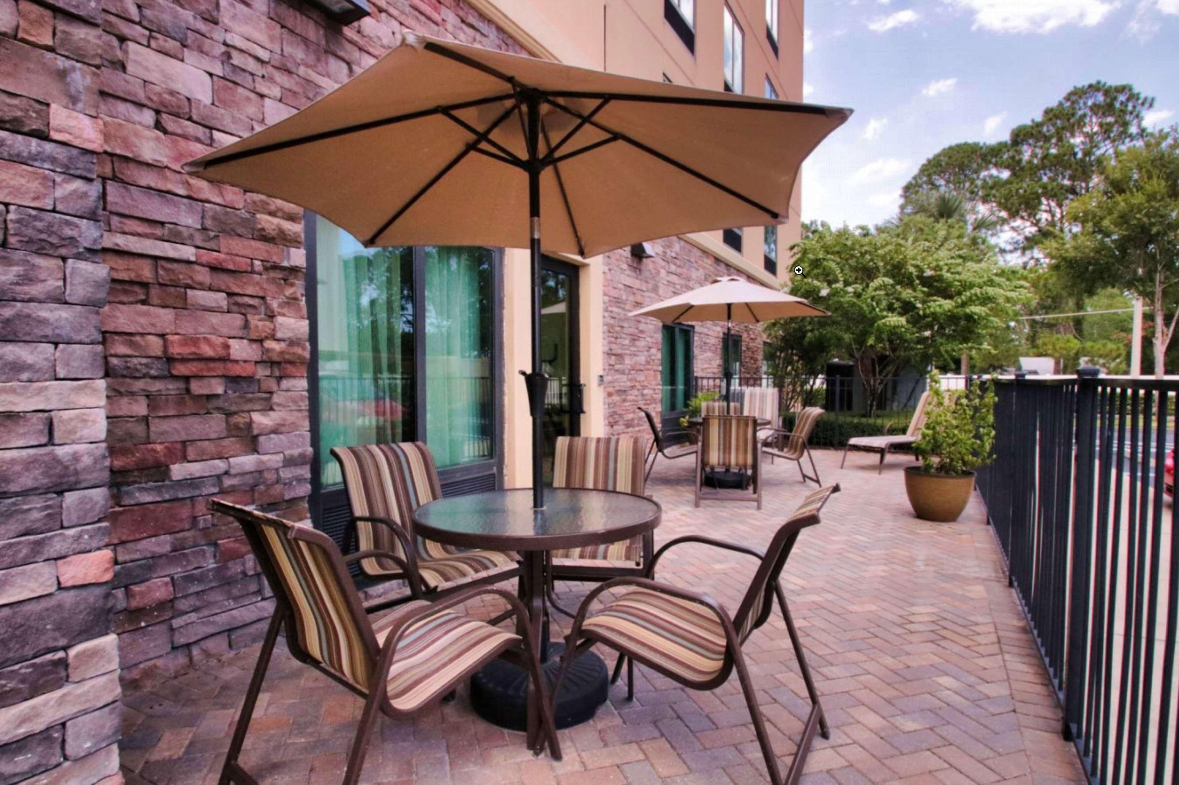 Hampton Inn & Suites Jacksonville Beach Boulevard/Mayo Clinic Exterior foto