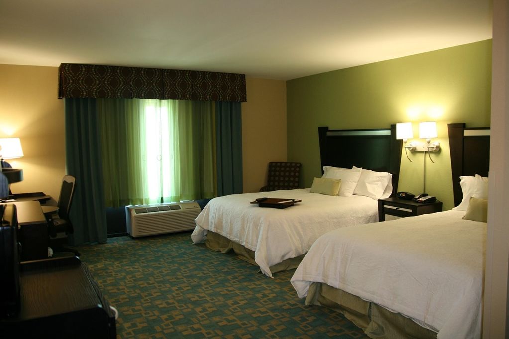 Hampton Inn & Suites Jacksonville Beach Boulevard/Mayo Clinic Habitación foto