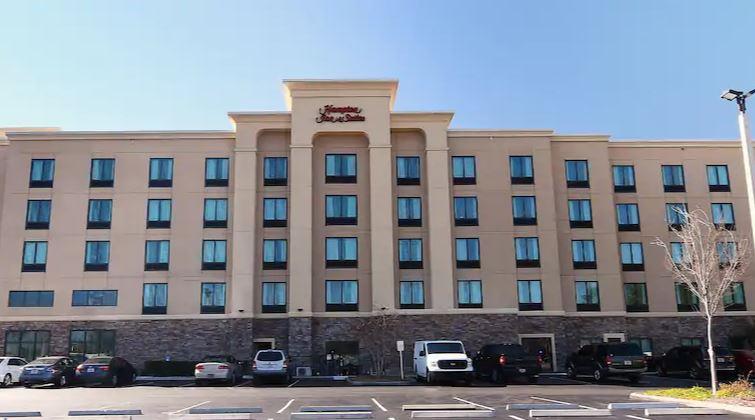 Hampton Inn & Suites Jacksonville Beach Boulevard/Mayo Clinic Exterior foto
